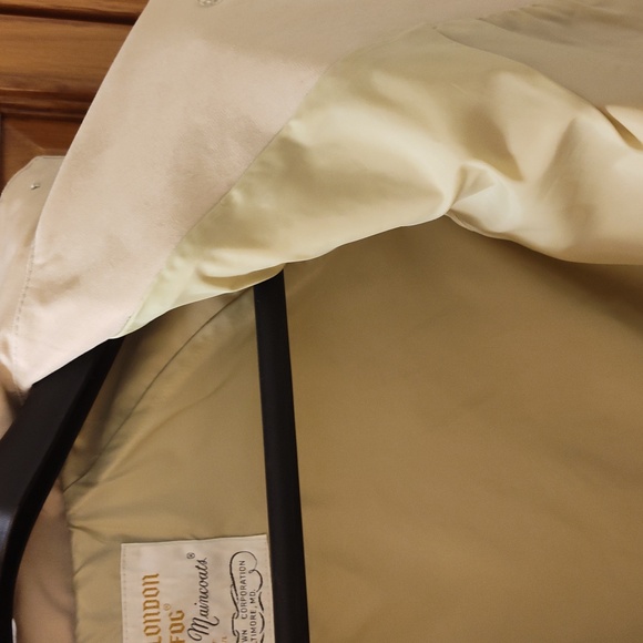 Women's London Fog Coat Tan Size 10 - Picture 7 of 10